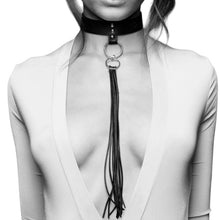 Choker BIJOUX INDISCRETS Maze Tassel Choker, design cu inele metalice și franjuri lungi, din piele ecologică, negru