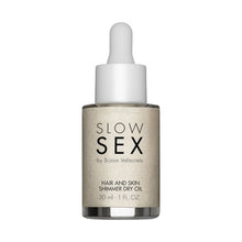 Ulei pentru păr și corp BIJOUX INDISCRETS Slow Sex Shimmer Dry Oil, cu efect iluminator, aromă de cocos, 30 ml
