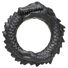 Inel pentru penis CREATURE COCKS Black Caiman, în formă de aligator, pentru jocuri de fantezie, din silicon, diametru 4 cm, negru