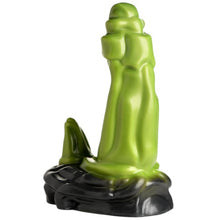 Dildo orc CREATURE COCKS ORC, design cu corn, pentru jocuri de fantezie, bază cu ventuză, lungime 17.8 cm, verde