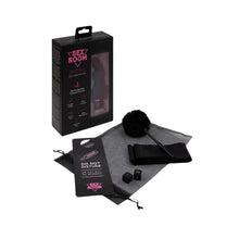 Kit DREAMTOYS Sex Room Raunchy Kit, set 6 produse, pentru stimularea prostatei, cu vibrator, puf de gâdilat, zaruri și mască