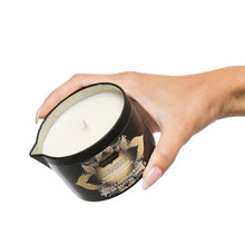 Lumânare pentru masaj KAMASUTRA Ignite Vanilla Sandalwood, cu unt de shea, aromă de vanilie și lemn de santal, 170 gr