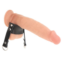 Inel pentru penis KINK, design din piele cu inele în formă de D, pentru jocuri erotice și BDSM, 18.5 x 3.3 cm, negru cu argintiu
