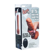 Vibrator LOADZ 8.5" Vibrating Squirting Dildo, cu telecomandă, funcție de ejaculare, 10 funcții de vibrație, culoarea pielii, 21.5 cm