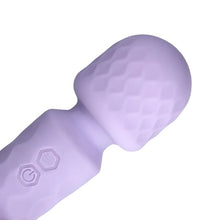 Aparat de masaj LOVELINE Mini Wand Vibrator, pentru corp și zone intime, 10 funcții de vibrație, lungime 11.4 cm, mov