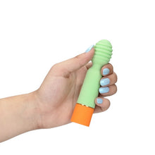 Vibrator LOVELINE Ribbed Mini Vibrator with USB Charger, cu striații pentru stimulare versatilă, 10 funcții de vibrație, 12.2 cm, verde