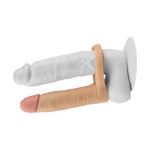 Inel pentru penis cu dildo LOVETOY Ultra Soft Double, pentru dublă penetrare, lungime 17.8 cm, culoarea pielii