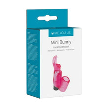 Stimulator clitoris ME YOU US Mini Bunny, în formă de iepuraș, purtare pe deget, vibrații multiple, 9 cm, culoare roz