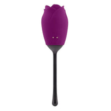 Vibrator dublu PLAYBOY Petal, în formă de trandafir, cu 9 funcții de simulare sex oral, 9 funcții de vibrație, mov cu negru