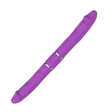 Vibrator dublu TOYZ4LOVERS Elys Cupid Arrow, cu 2 capete pentru jocuri în cuplu, cu telecomandă, 35 cm, mov