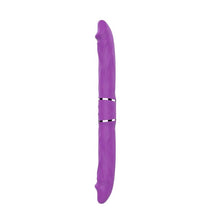 Vibrator dublu TOYZ4LOVERS Elys Cupid Arrow, cu 2 capete pentru jocuri în cuplu, cu telecomandă, 35 cm, mov