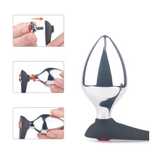 Set plug anal TOYZ4LOVERS Elys Pleasure Bully, 3 dopuri anale cu inel detașabil pentru penis, lungimi 5 - 6.9 cm, argintiu cu negru