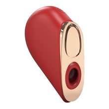 Stimulator clitoris 2 în 1 XOCOON Heartbreaker, în formă de inimă, cu funcție de simulare sex oral, 8 funcții de vibrație, roșu