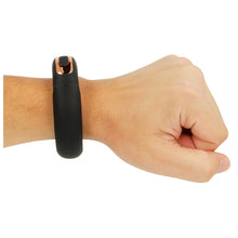 Inel vibrator pentru penis ANBIGUO Adriano, cu telecomanda tip ceas Watchme, 7 functii de vibratie, rezistent la apa IPX7, negru