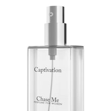 Parfum cu feromoni pentru femei CAPTIVATION Chase Me, cu note citrice, florale și dulci, alb, 30 ml