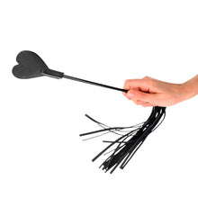 Paleta KINK - HEART, pentru jocuri erotice BDSM, din piele cu bici, 35 cm