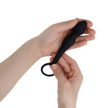 Plug anal cu inel pentru penis ADDICTED TOYS Anal Plug with Ring Model 3, diametre 2.8 - 3 cm, din silicon, negru
