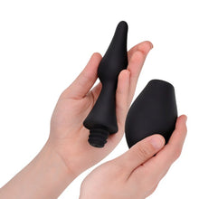 Duș anal ADDICTED TOYS Travel Cleaner Model 1, capacitate 160 ml, compact și ușor de folosit, din silicon moale, negru