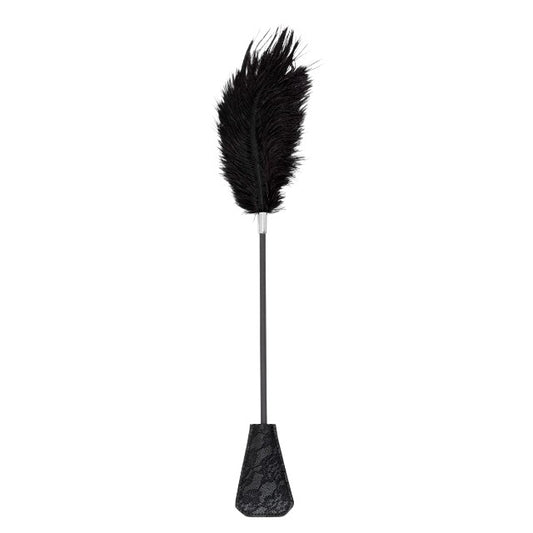 Paletă cu puf de gâdilat B-SERIES Fetish Feather Crop, pentru jocuri erotice BDSM, design cu dantelă, culoare negru