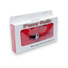 Cătușe pufoase B-SERIES Furry Cuffs, pentru jocuri erotice BDSM, din metal cu blană artificială, culoare roșu cu argintiu