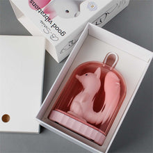 Stimulator clitoris B-SERIES Squirrel Smart Tail, în formă de veveriță, control prin aplicație, 7 funcții de vibrație, 7 tipuri de aspirație, încălzire, alb