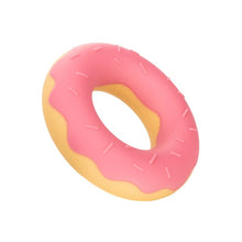 Inel pentru penis CALEXOTICS Dickin’ Donuts, în formă de gogoașă, din silicon elastic și confortabil, diametru 2.5 cm, roz