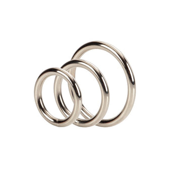 Set 3 inele pentru penis CALEXOTICS Silver Ring Set, din oțel placat cu argint, dimensiuni progresive, 3.25 - 5 cm