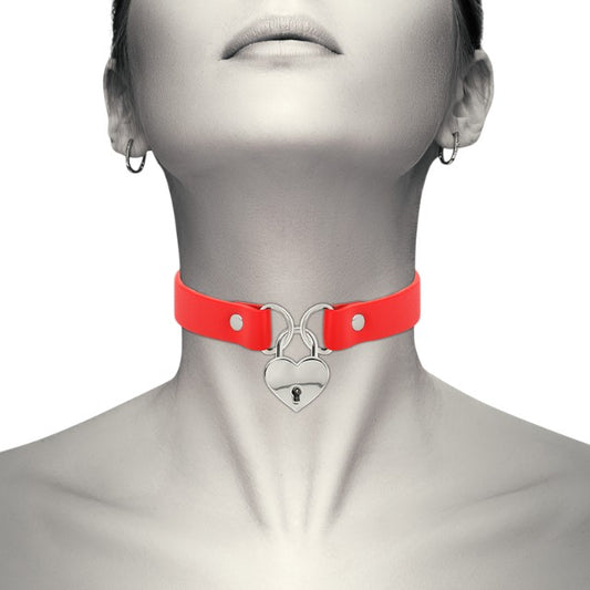 Choker COQUETTE Hand Crafted Choker, din piele vegană, accesoriu cu inimă, culoare roșu cu argintiu, 40 cm