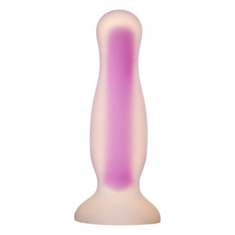 Plug anal DREAMTOYS Radiant Glow in the Dark, model cu strălucire în întuneric, lungime 12.5 cm, diametru 3.2 cm, mărime M, mov