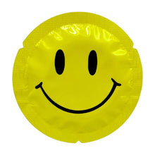Prezervative EXS Smiley Face Condoms, design multicolor cu zâmbet, din latex, diametru 54 mm, 12 bucăți
