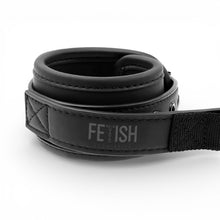 Cătușe FETISH SUBMISSIVE Noprene Lining Handcuffs, pentru jocuri erotice BDSM, din piele vegană, reglabile, culoare negru