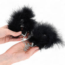 Cătușe cu pene KINK Mini Feather Hand Cuffs, pentru jocuri erotice BDSM, culoare negru cu argintiu (947866)