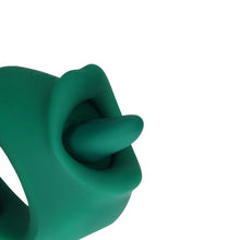 Stimulator clitoris LOVELINE Licking and Vibrating Clitoral Stimulator, cu funcție de simulare sex oral, 20 funcții de vibrație, verde