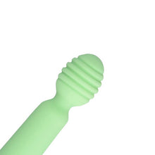 Vibrator LOVELINE Ribbed Mini Vibrator with USB Charger, cu striații pentru stimulare versatilă, 10 funcții de vibrație, 12.2 cm, verde