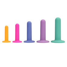 Set dilatare vaginală LOVELINE Silicone Dilator Set, 5 dilatatoare cu ventuze pentru fixare, diametre 1.7 - 3.2 cm, multicolor