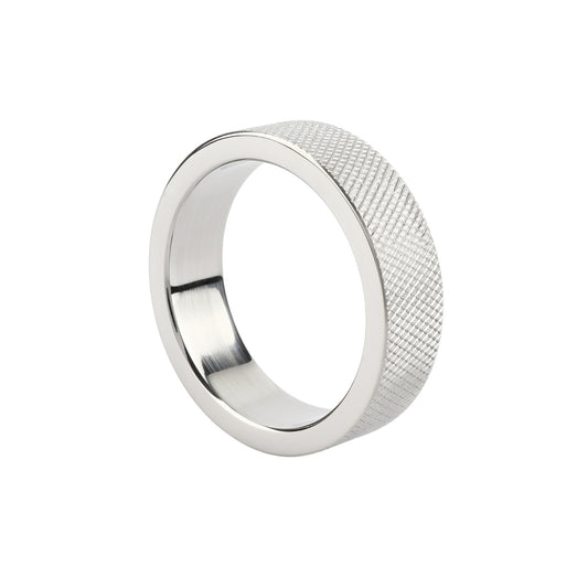 Inel pentru penis MR. STEEL CrissCross C-Ring, cu design geometric, din oțel inoxidabil, diametru 4.5 cm (mic), argintiu