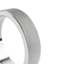 Inel pentru penis MR. STEEL CrissCross C-Ring, cu design geometric, din oțel inoxidabil, diametru 5.5 cm (mare), argintiu