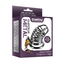 Cușcă pentru penis LOVETOY Emperor Metal, pentru castitate bărbați, cu inel pentru penis, din oțel inoxidabil, culoare argintiu, diamentru 4.4 cm