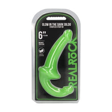 Dildo dublu REALROCK Glow In The Dark Dildo 6”, strap-on fără ham, din TPE, lungime 20 cm, verde fosforescent