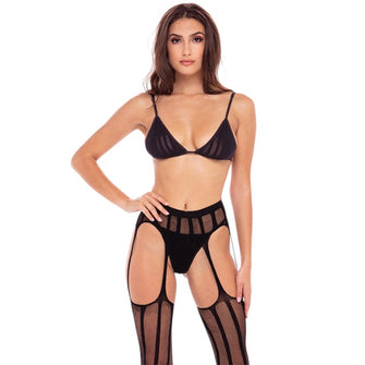 Lenjerie sexy 3 piese RENE ROFE Straight Up, cu sutien, chilot tanga și dresuri cu portjartier, model cu dungi verticale, negru, mărimea S/M, model 7096-BLKSM