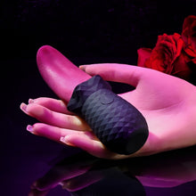Stimulator clitoris SELOPA Tongue Vibrator, design în formă de limbă, 10 funcții de vibrație, din silicon moale, culoare negru cu roz, 14.8 cm
