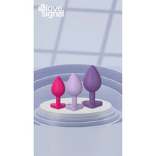Set plug anal DREAMTOYS Triple Heart Love Signal, 3 dopuri de dimensiuni progresive, diametru 3/3.5/4 cm, bază în forma de inimă, multicolore