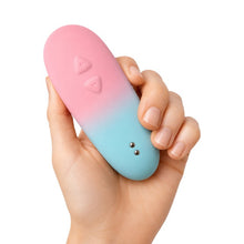 Stimulator LOVENSE - TENERA2, pentru stimularea clitorisului, cu pulsatii de aer oferind o senzatie de aspiratie pulsanta, culoare roz cu albastru, 15.60 cm