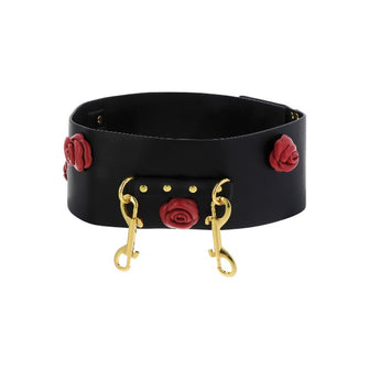 Curea TABOOM Bondage Belt Wild Roses pentru jocuri erotice BDSM, cu trandafiri decorativi, din piele ecologică, negru cu roșu, L/XL/XXL