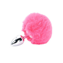 Plug anal TOYJOY Enchanting Bunnytail, din aluminiu, cu bază în formă de coadă de iepuraș, lungime 7 cm, diametru 2.6 cm, culoare roz