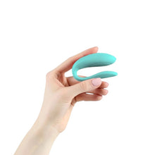 Stimulator WEVIBE - SYNC LITE, control prin aplicatie, pentru stimularea punctului G, clitorisul si penisul in timpul penetrarii, 9 cm, culoarea albastru deschis