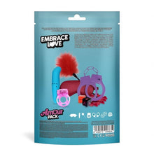Set erotic AMOUR PACK Embrace Love, cu stimulator, inel pentru penis vibrator, mască, cătușe, zaruri, pană pentru stimulare și petale, pentru cupluri