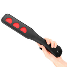 Paleta KINK - HEART, pentru jocuri erotice BDSM, din piele cu inimioare, negru/rosu, 32 X 6 CM