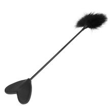 Paleta KINK - TICKLE HEART, pentru jocuri erotice BDSM, din piele cu puf, negru, 31 cm