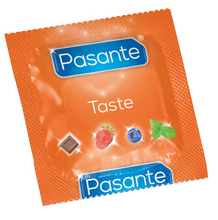 Prezervative PASANTE Flavors, cu aroma de ciocolata, capsuni, menta si afine, 53 mm, 1 cutie x 144 buc